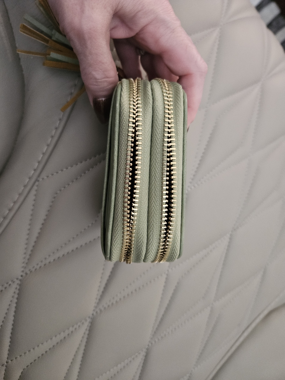 Mint Green Tassel Keychain Wallet - Picture 3 of 5